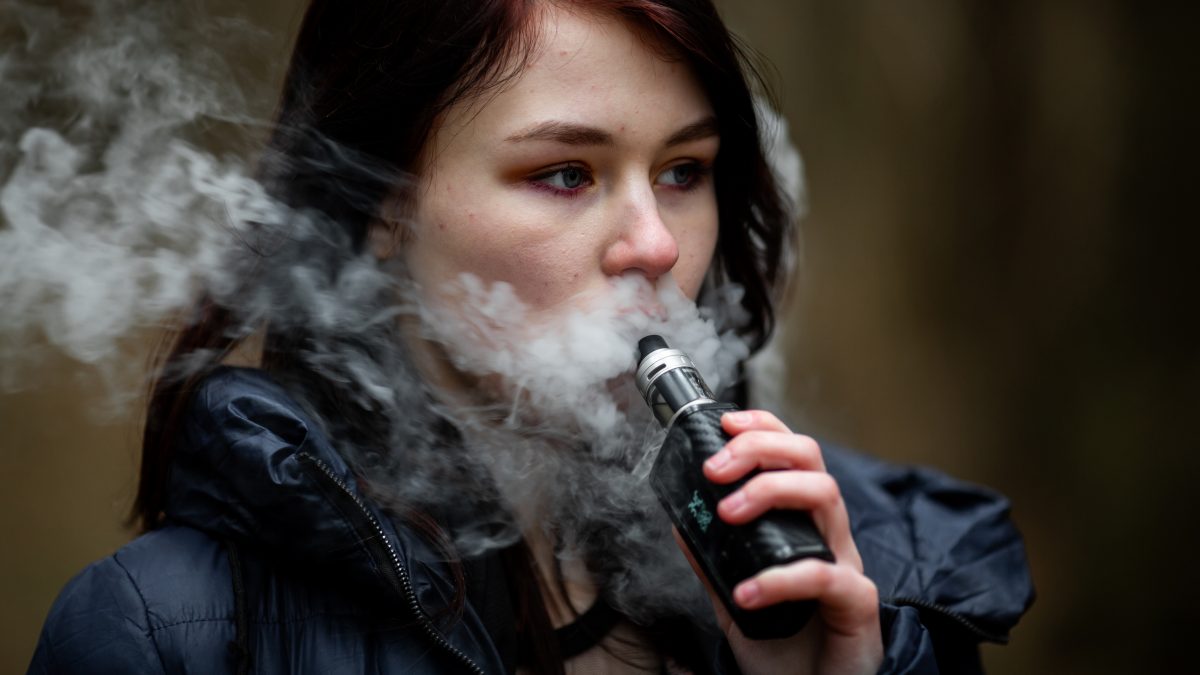 Vapotage : interdire les arômes pour protéger les jeunes/Vaping: banning  flavours to protect youth – Nicholas Chadi MD MPH